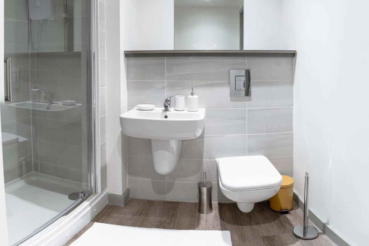 Contemporary 1 Bed Apartment In Central Λίβερπουλ Εξωτερικό φωτογραφία