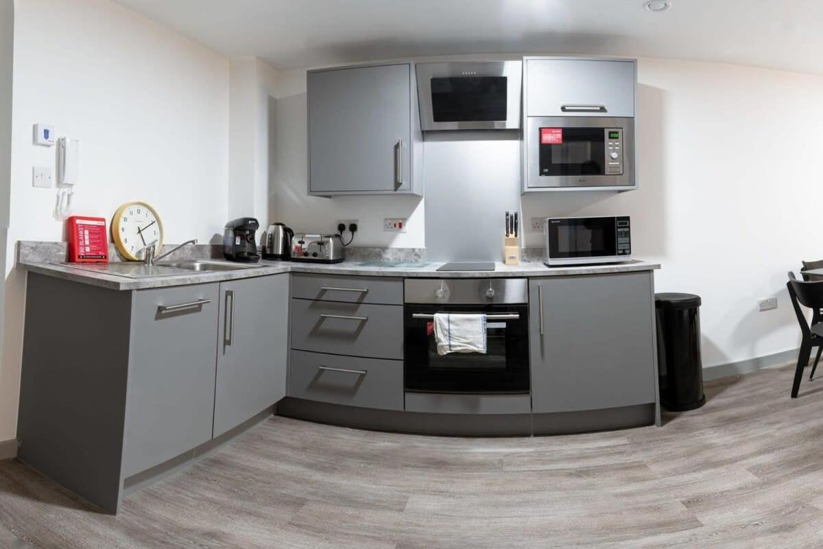 Contemporary 1 Bed Apartment In Central Λίβερπουλ Εξωτερικό φωτογραφία