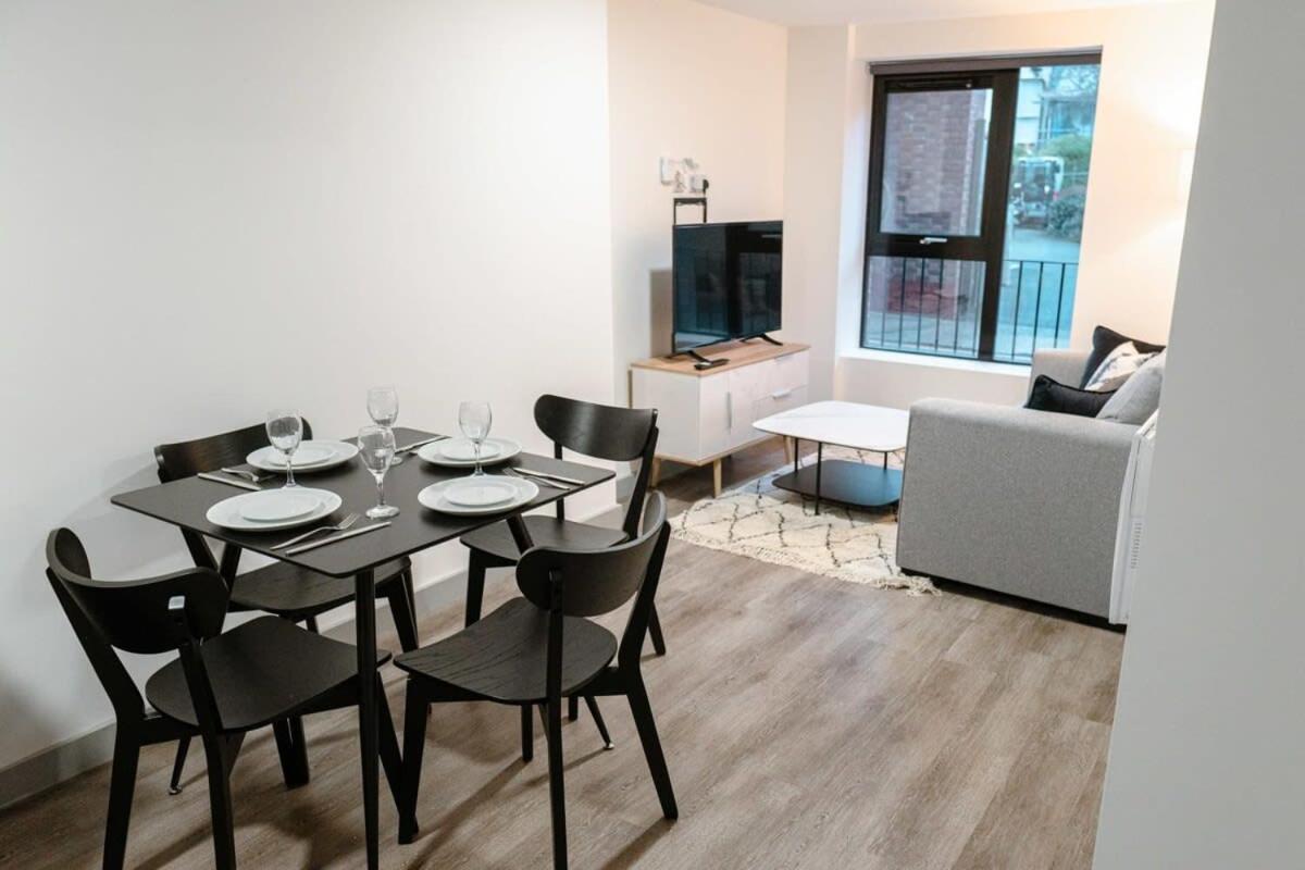 Contemporary 1 Bed Apartment In Central Λίβερπουλ Εξωτερικό φωτογραφία